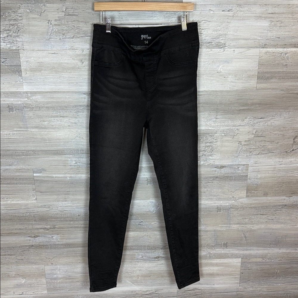 Grace & Lace Women's Black Jegging Jeans - Picture 1 of 6